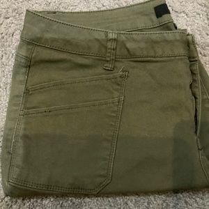1822 Raw Hem Pants